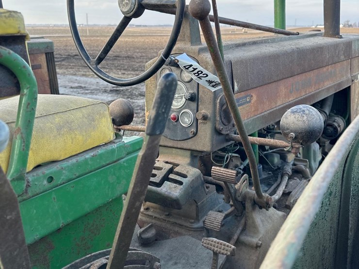 john-deere-720-image-12