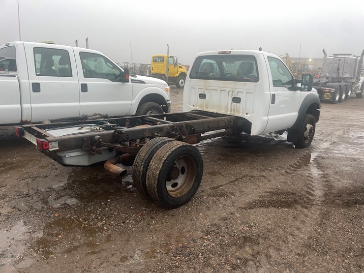 2013-ford-f550-image-3