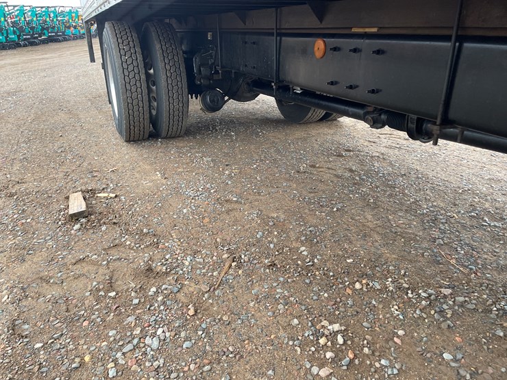 2022-kenworth-t370-image-12