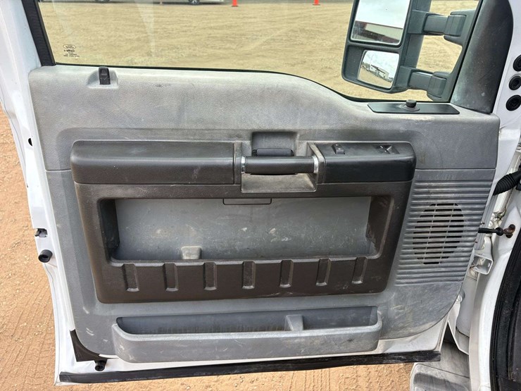 2001-ford-f450-image-9