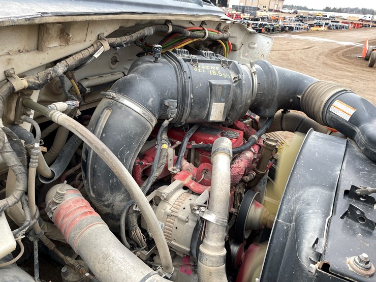 2012-ford-f650-image-15