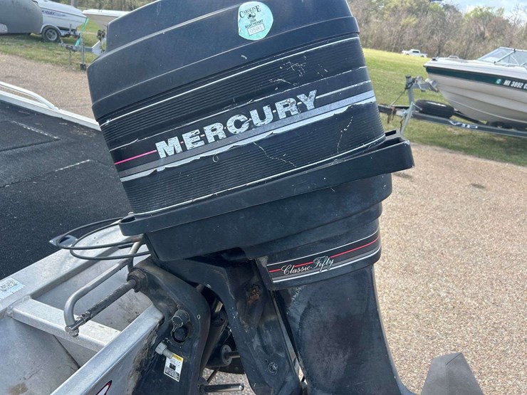 1988-bass-tracker-tx17-aluminum-bass-boat-image-19