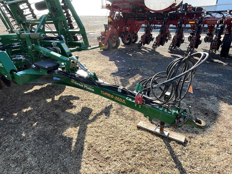 great-plains-2400tm-image-46