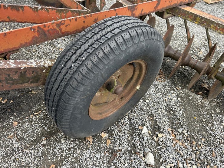 case-ih-370-image-10