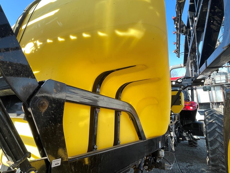 #106-•-fast-9613ft-pull-behind-sprayer-(one-owner)-image-37