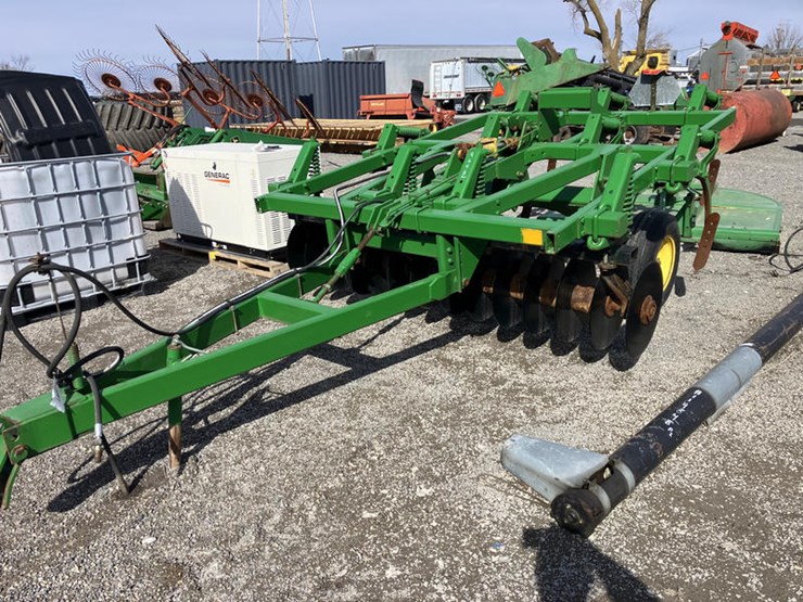 john-deere-710-image-3