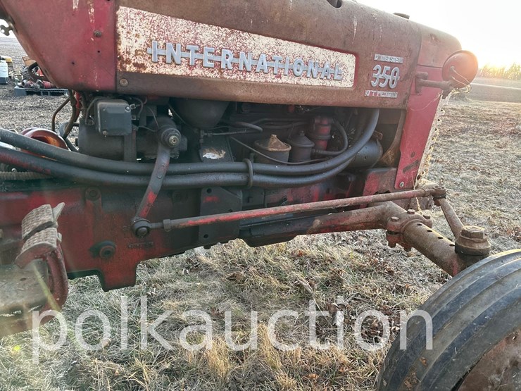 case-ih-350-image-4
