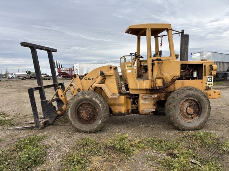 1970-caterpillar-920-image-2