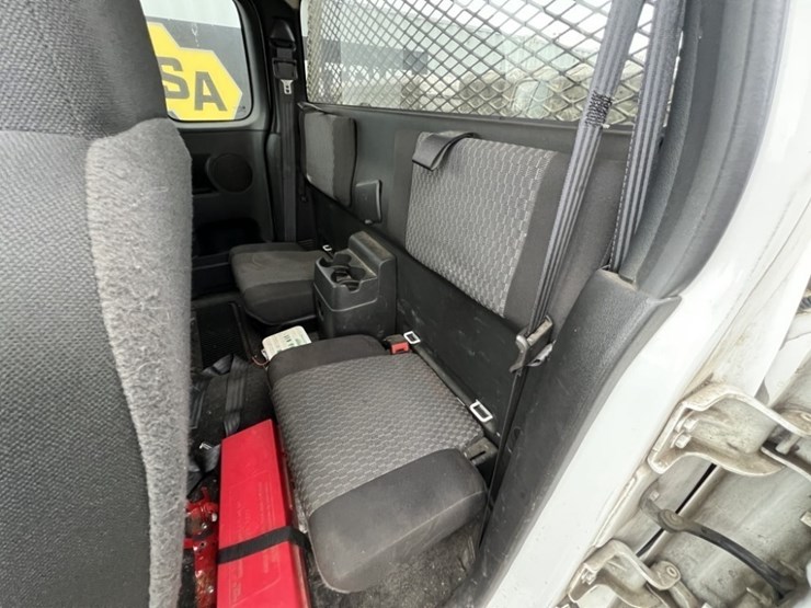 2012-chevrolet-colorado-lt-image-27