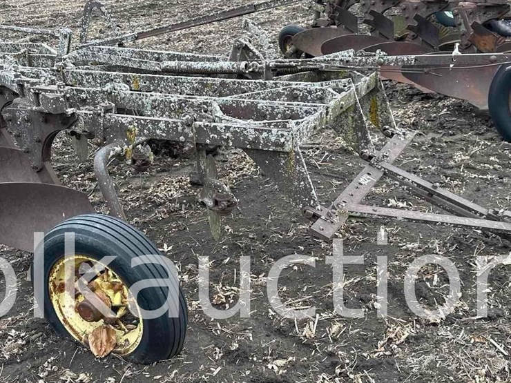 5-bottom-pull-type-plow---14"-(hess)-image-1