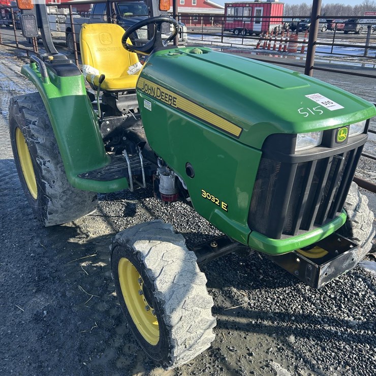 2015 JOHN DEERE 3032E