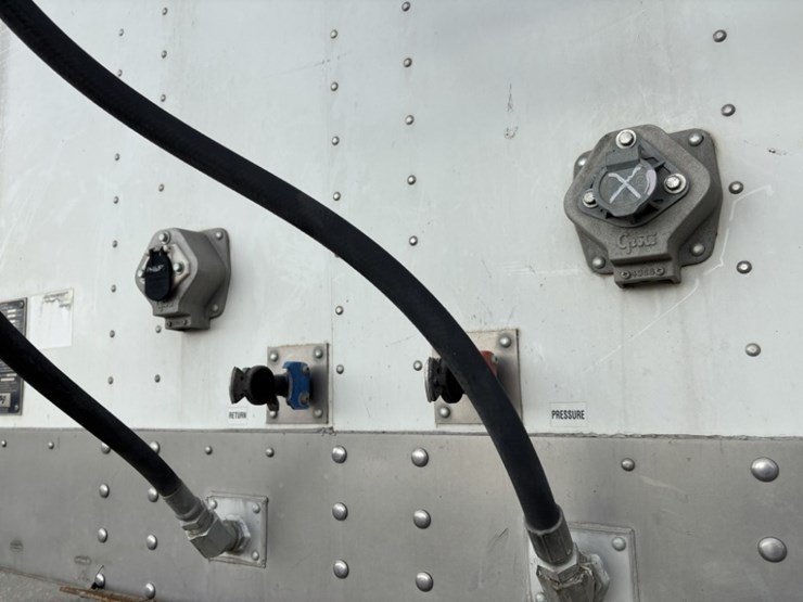 2019-wilkens-walking-floor-image-21