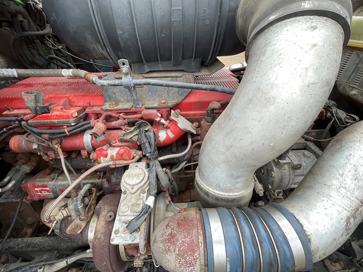 2012-kenworth-t660-image-23