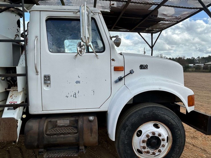 1999-international-4700-image-30