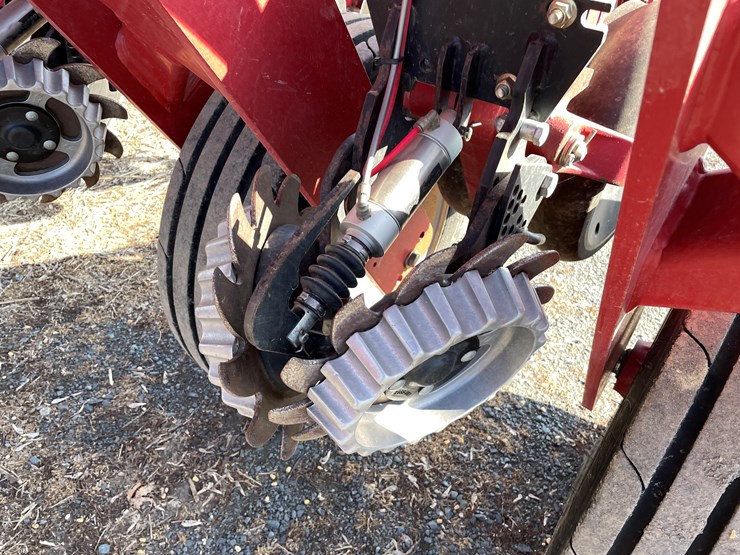 2020-case-ih-2150-image-29