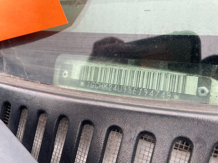 2003-chevrolet-silverado-2500hd-image-18