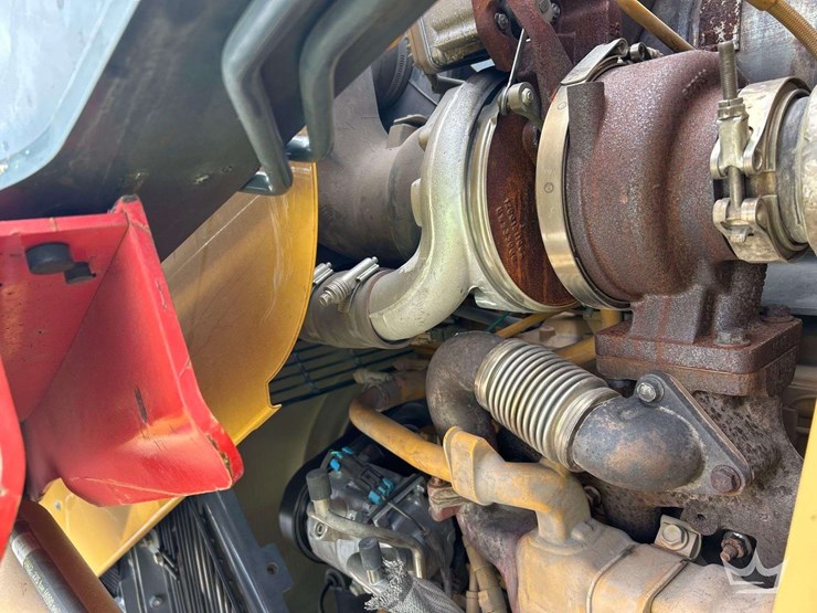 2015-deere-710k-image-9