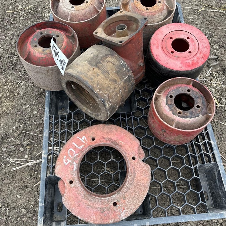 IH BELT PULLEY & WEIGHTS (ALL 1$) (WF)