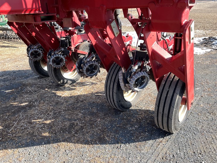 2020-case-ih-2150-image-28