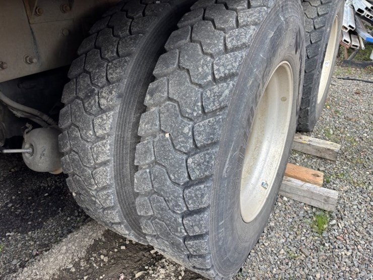 kenworth-t880-image-10