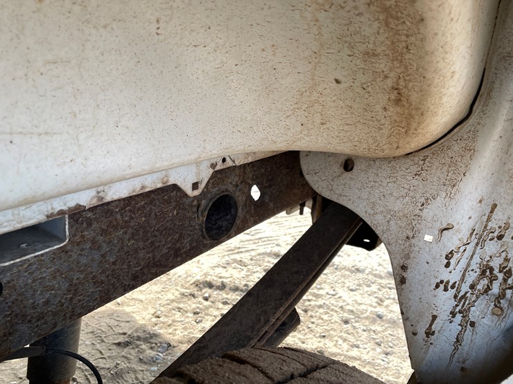 #1474-•-2014-chevy-silverado-pickup-truck-(has-mn-title)-image-19