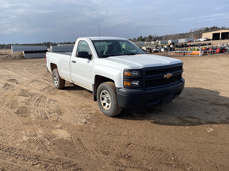 #1474-•-2014-chevy-silverado-pickup-truck-(has-mn-title)-image-7