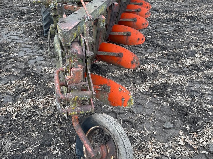 case-6-bottom-pull-type-plow---14"-(hess)-image-6