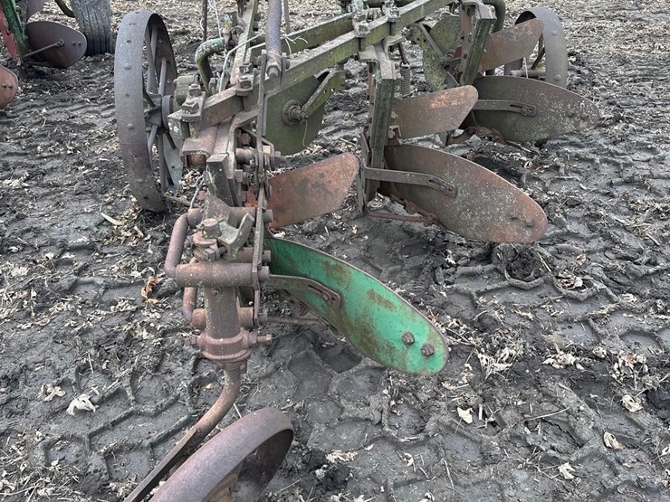 3-bottom-pull-type-plow---16"-(hess)-image-6