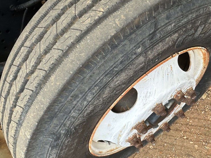 1999-international-4700-image-33