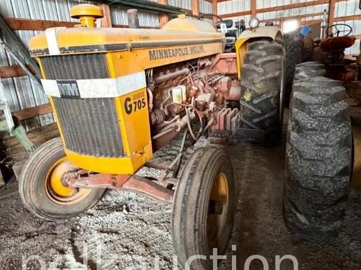 minneapolis-moline-g705-image-1