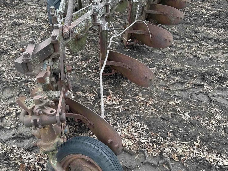 5-bottom-pull-type-plow---14"-(hess)-image-6