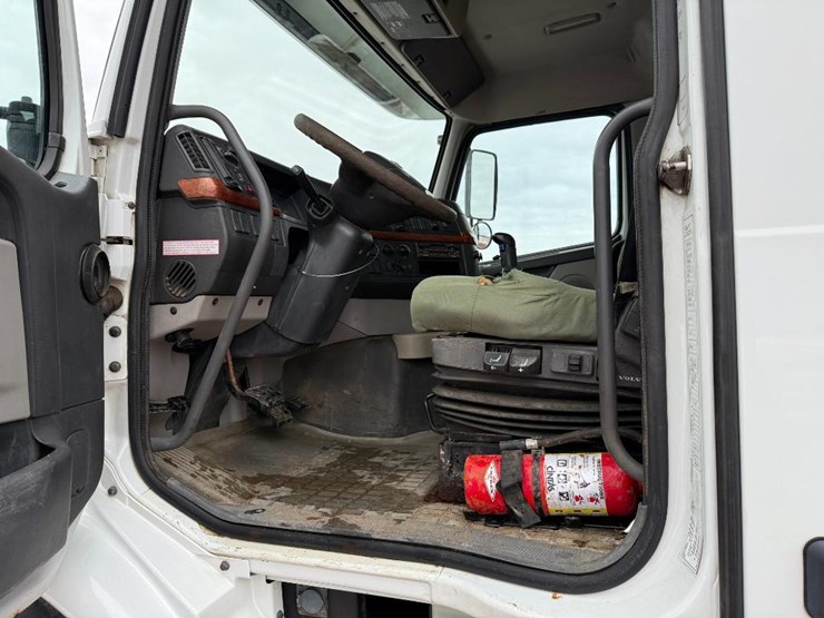 #280-•-lot-280-image-58