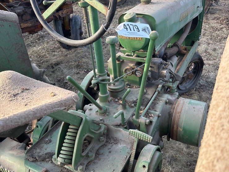 john-deere-b-image-10