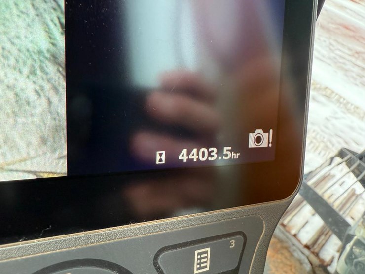 case-cx210d-image-71