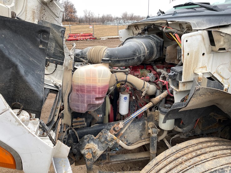 2012-ford-f650-image-9