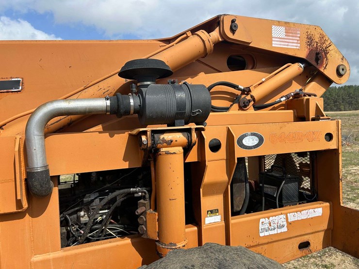 lull-644b-37-image-31