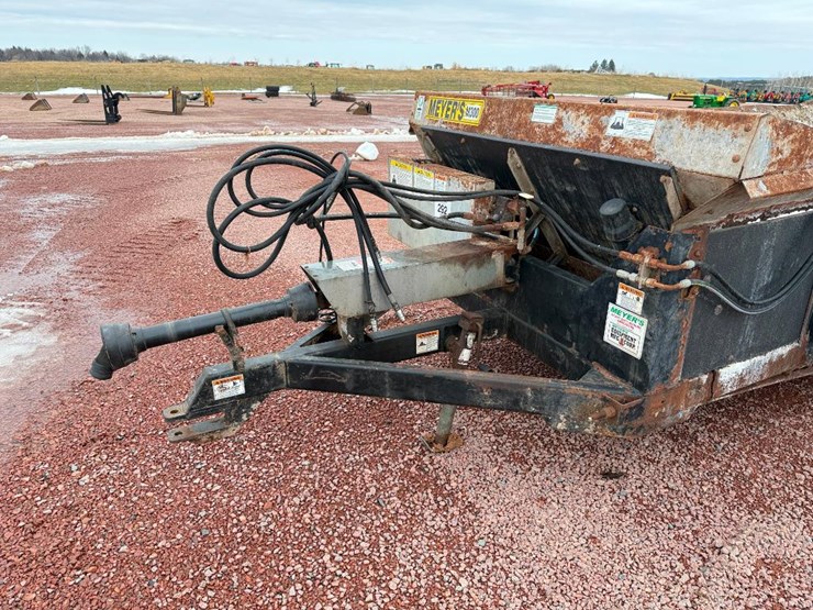 meyers-m300-image-12