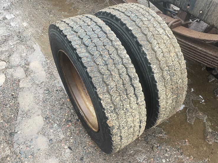 2013-ford-f550-image-13