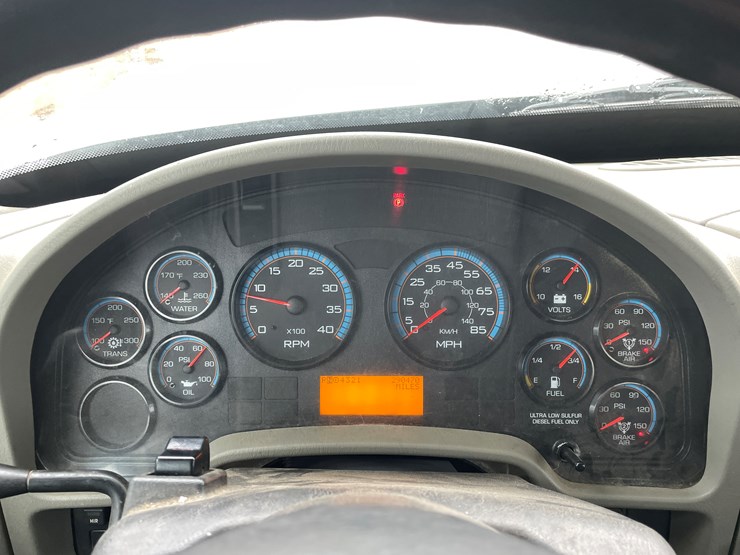 #1037-•-2009-international-navistar-fuel-truck-(has-mn-title)-image-72