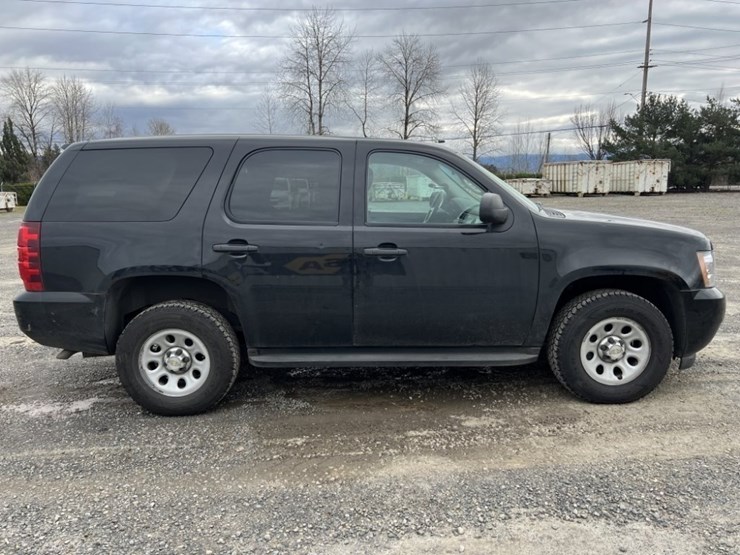 2012-chevrolet-tahoe-image-3