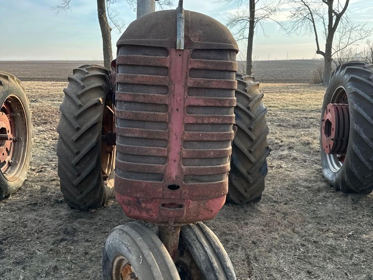 massey-ferguson-444-image-2