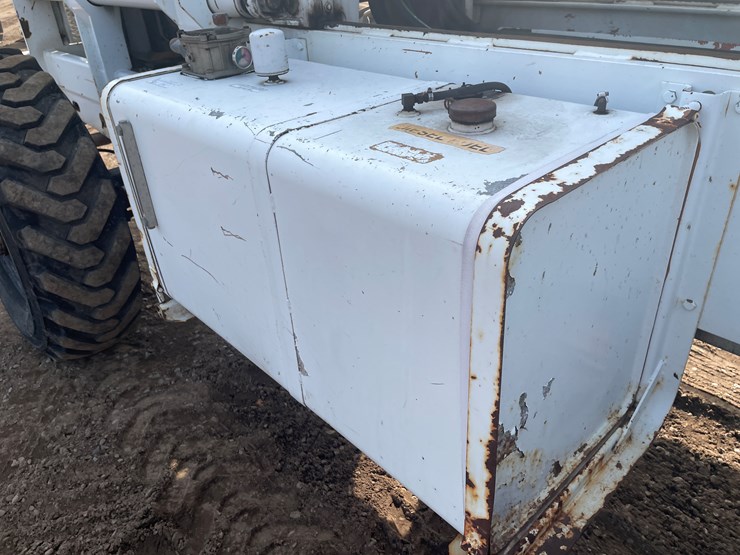 1999-lull-844c-42-image-12