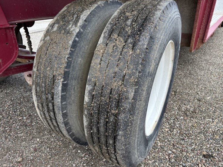 2016-dc-t/a-double-drop-pup-trailer-image-15