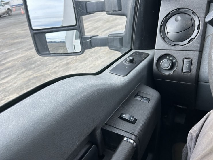 2015-ford-f450-sd-image-28