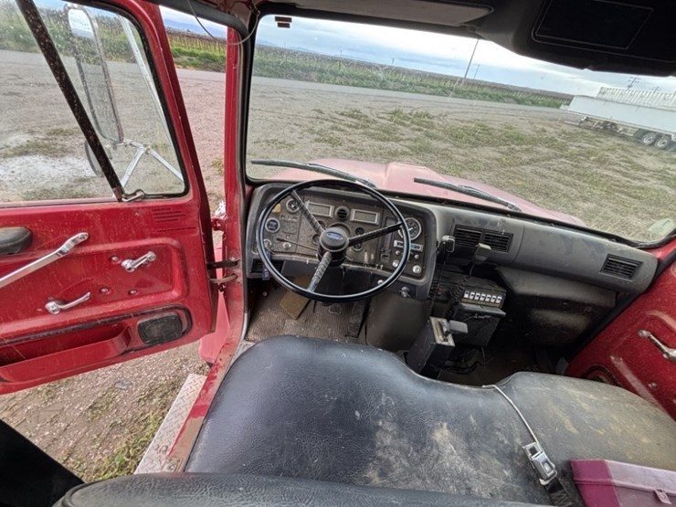 1991-ford-l8000-image-31