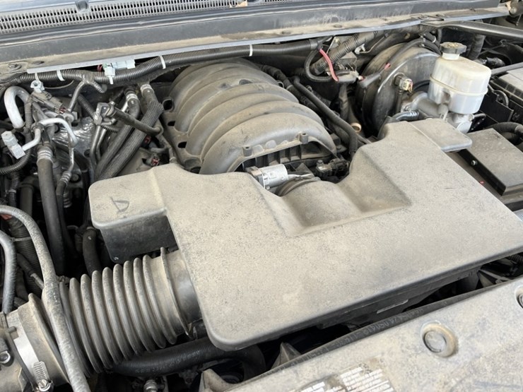 2018-chevrolet-tahoe-image-16