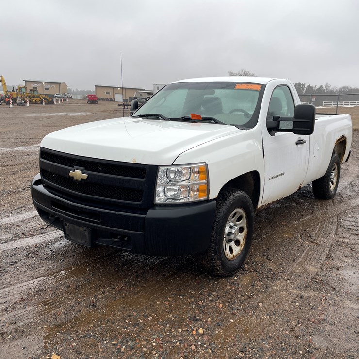 #1476 • 2012 Chevy Silverado Pickup Truck (Has MN Title)