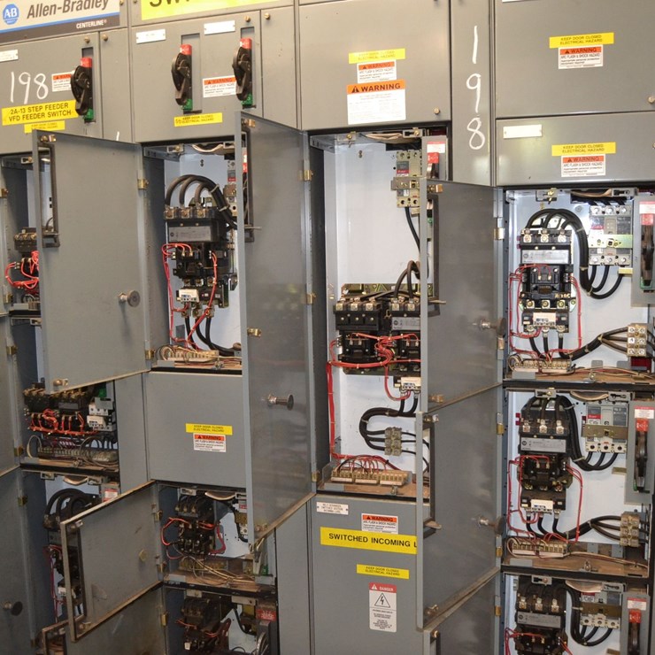 ALLEN BRADLEY 6 SECTION MCC PANEL W 8-SIZE 1 STARTER W/ 5 SIZE 2 STARTER W/ 4 SIZE 3 STARTER W/ 2 SIZE 4 STARTER W/ DISCONNNECT