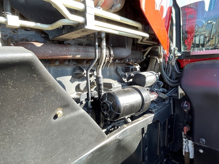 case-ih-magnum-315-image-60