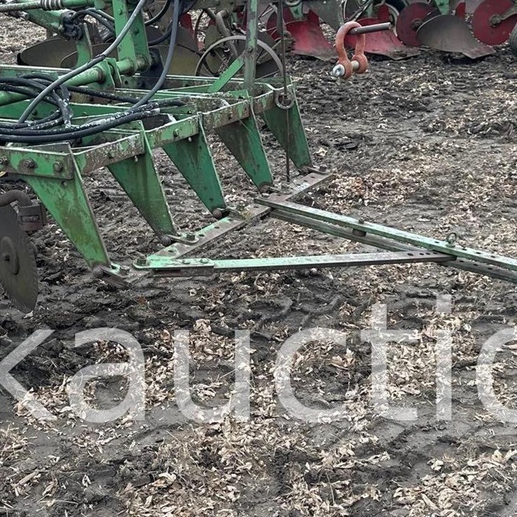 6 BOTTOM PULL TYPE PLOW - 16" (HESS)